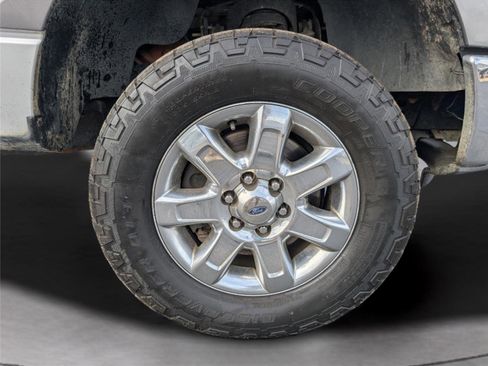 Used 2013 Ford F150 XLT w/ Luxury Equipment Group image 43