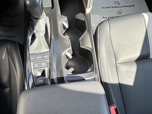 Certified 2025 Toyota Camry SE image 29