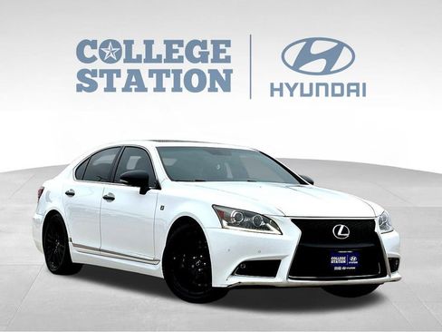 Used 2015 Lexus LS 460 image 3