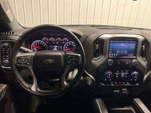 Used 2022 Chevrolet Silverado 1500 RST image 12