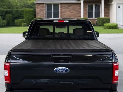 Used 2018 Ford F150 Lariat image 2