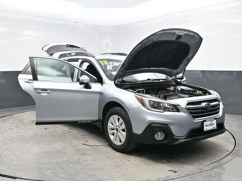 Used 2018 Subaru Outback 2.5i Premium image 38