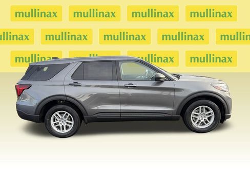 New 2026 Ford Explorer Active image 2