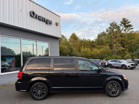 Used 2018 Dodge Grand Caravan GT FWD image 6