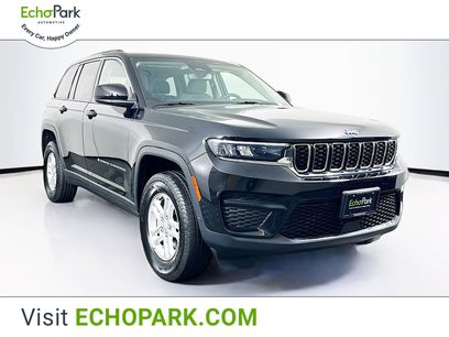 Used 2023 Jeep Grand Cherokee Laredo