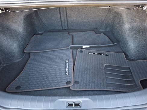 Used 2019 Nissan Altima 2.5 SR w/ SR Premium Package image 27