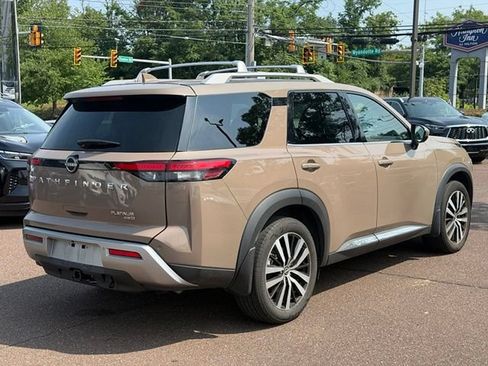 Used 2024 Nissan Pathfinder Platinum AWD/4WD image 7