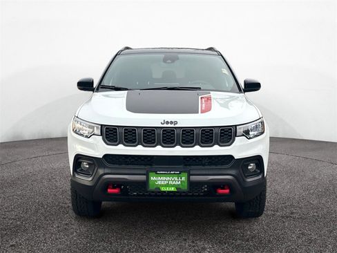 New 2026 Jeep Compass Trailhawk w/ Sun, Sound & Navigation Group image 8