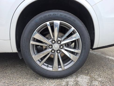 Used 2021 Cadillac XT6 Premium Luxury FWD image 22