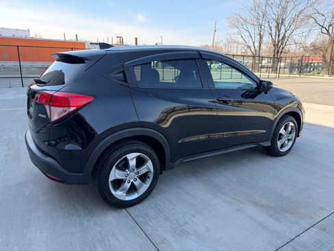 Used 2016 Honda HR-V EX-L image 10