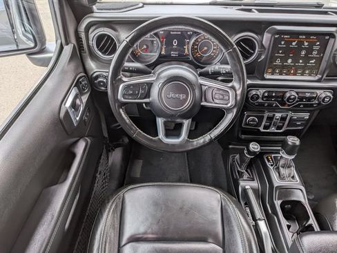 Used 2022 Jeep Wrangler Unlimited Sahara w/ LED Lighting Group AWD/4WD image 13