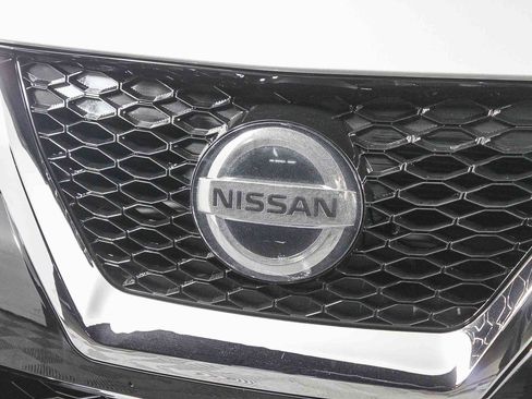 Certified 2022 Nissan Maxima SV w/ Floor Mat Group image 5