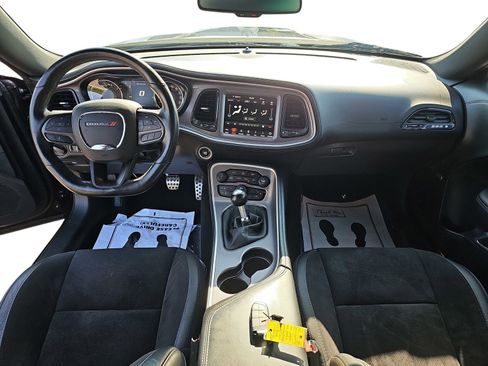 Used 2022 Dodge Challenger R/T Scat Pack RWD image 10