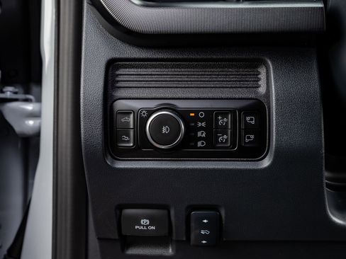 Used 2026 Ford F250 Platinum image 22