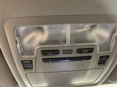 Used 2017 Toyota Highlander XLE w/ Protection Package #3 image 24