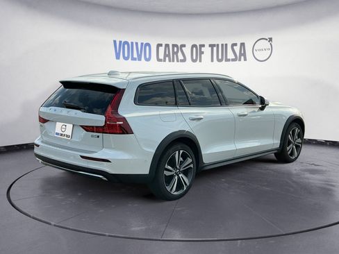 New 2026 Volvo V60 B5 Cross Country Plus w/ Protection Package Premier AWD/4WD image 5