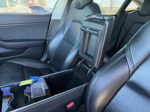 Used 2018 Tesla Model 3 Long Range image 23