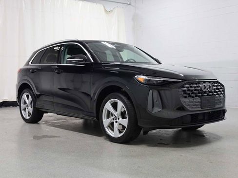 Certified 2025 Audi Q5 Premium Plus w/ Premium Plus AWD/4WD image 14