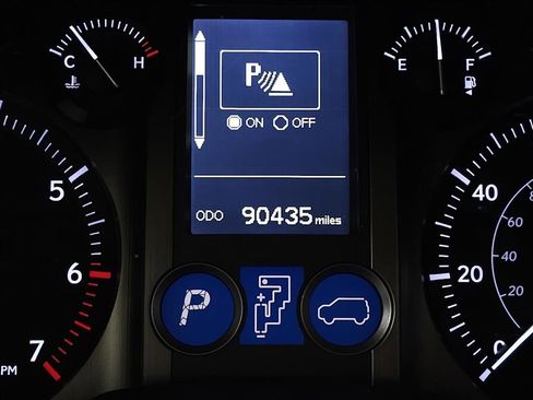 Used 2017 Lexus GX 460 image 18