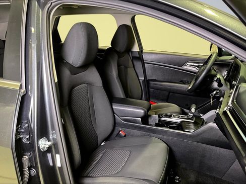 Used 2024 Kia Sportage LX image 28
