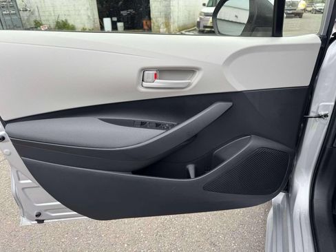 Used 2024 Toyota Corolla LE FWD image 18