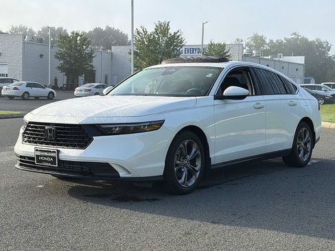 Used 2024 Honda Accord EX image 5