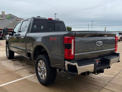 New 2026 Ford F250 Lariat w/ Black Appearance Package AWD/4WD image 7