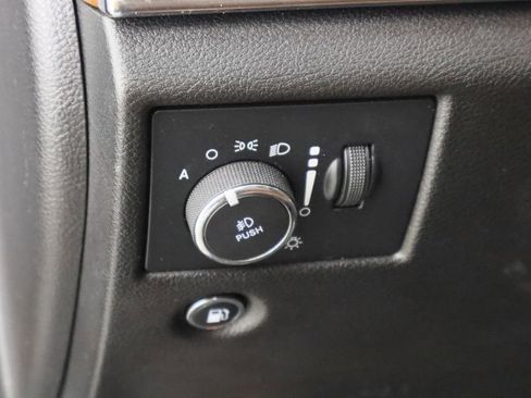 Used 2021 Jeep Grand Cherokee Overland image 23