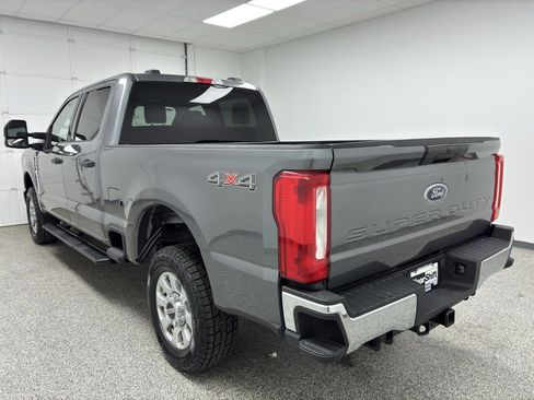 Used 2024 Ford F250 XLT image 8