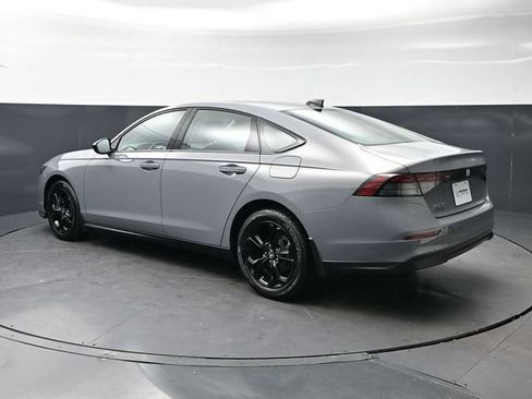 Certified 2025 Honda Accord SE image 7