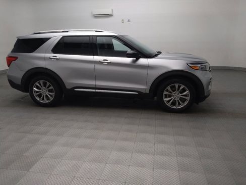 Used 2023 Ford Explorer Limited w/ Equipment Group 301A RWD image 11