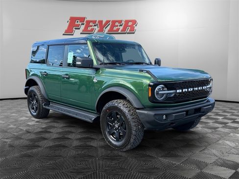 New 2025 Ford Bronco Outer Banks image 3