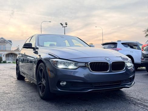 Used 2016 BMW 320i xDrive Sedan AWD/4WD image 3