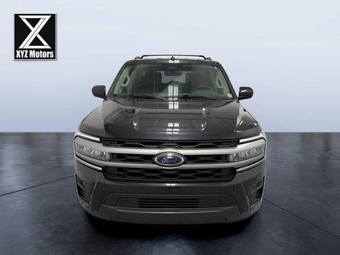Used 2024 Ford Expedition Max XLT image 8