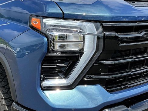 Used 2025 Chevrolet Silverado 3500 LTZ w/ Trail Boss Package AWD/4WD image 30
