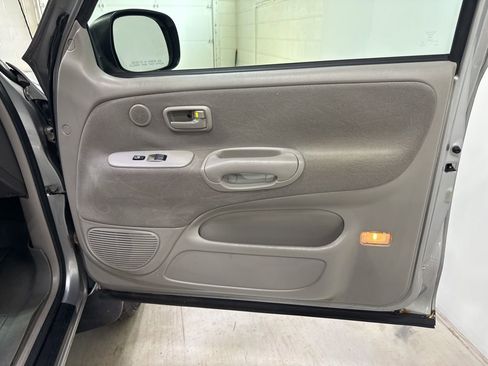 Used 2004 Toyota Tundra SR5 AWD/4WD image 40