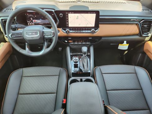 New 2025 GMC Canyon AT4 w/ Nightfall Edition image 19