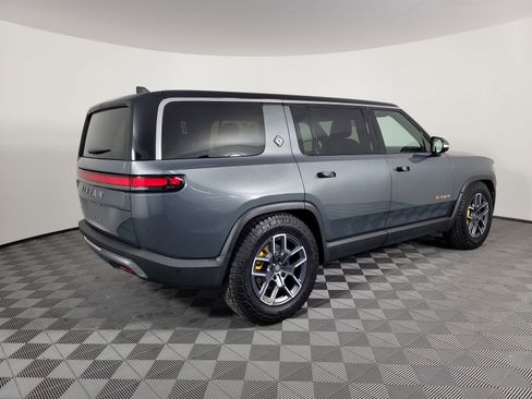 Used 2023 Rivian R1S Adventure image 5