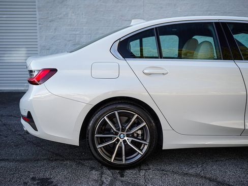 Used 2022 BMW 330i Sedan image 16