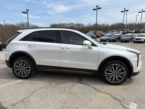 Used 2025 Cadillac XT4 Sport w/ Cold Weather Package image 8
