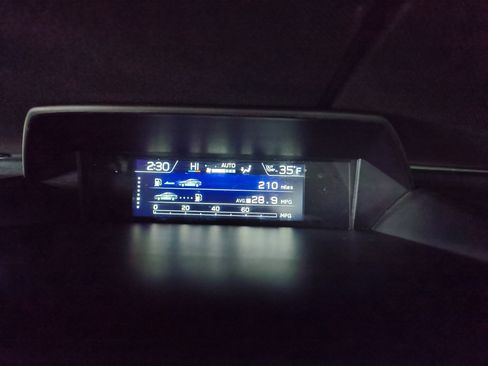 Used 2021 Subaru Crosstrek 2.5i Limited w/ Moonroof Package 2 image 19