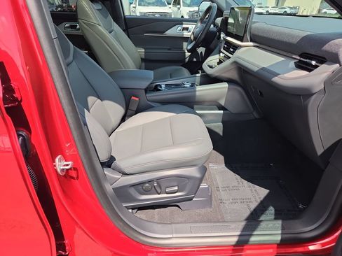 New 2027 Ford Explorer Active w/ Active Comfort Package AWD/4WD image 15