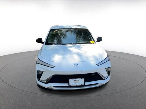 Used 2025 Buick Envista Sport Touring image 4