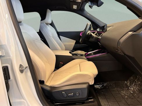 Used 2025 BMW X3 xDrive30i image 22