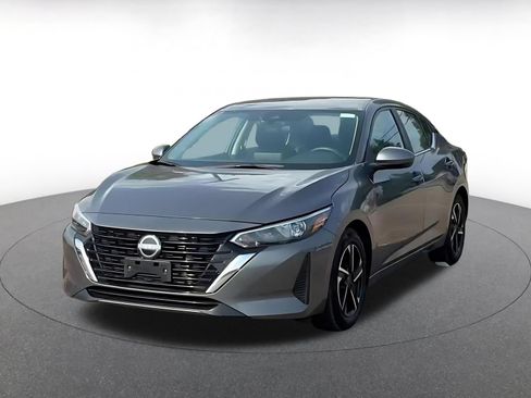 Used 2025 Nissan Sentra SV FWD image 5