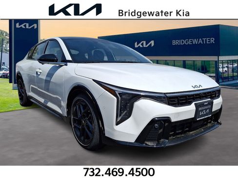 New 2025 Kia K4 GT-Line Turbo FWD image 1