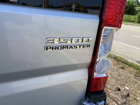 Used 2024 RAM ProMaster 3500 w/ Quick Order Package 22H SLT+ FWD image 8