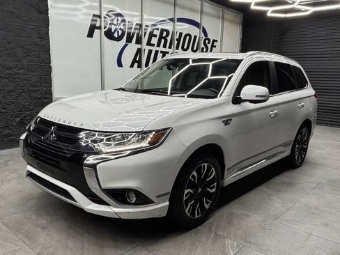 Used 2018 Mitsubishi Outlander GT AWD/4WD image 5