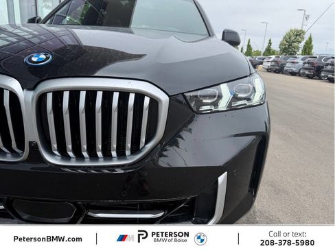 New 2026 BMW X5 xDrive50e w/ Premium Package AWD/4WD image 40