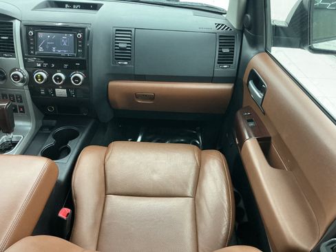 Used 2016 Toyota Sequoia Platinum AWD/4WD image 30